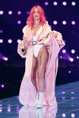 Singer Halsey performs on a stage during the Tokyo Girls Collection held at Yokohama Arena in Yokohama city, suburban Tokyo, Japan, March 30, 2019.

Pictured: Halsey
Ref: SPL5075994 300319 NON-EXCLUSIVE
Picture by: SplashNews.com

Splash News and Pictures
USA: +1 310-525-5808
London: +44 (0)20 8126 1009
Berlin: +49 175 3764 166
photodesk@splashnews.com

World Rights, No Japan Rights