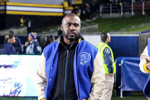 Marshall Faulk still believes the Patriots filmed a Rams practice at Super  Bowl XXXVI