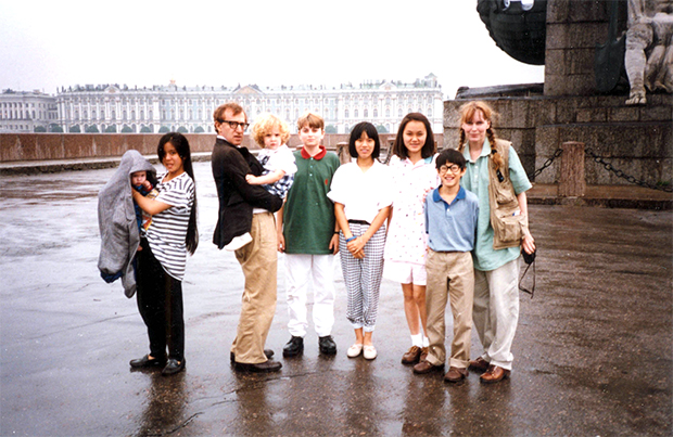 Woody Allen, Ronan Farrow, Dylan Farrow, Soon-Yi Previn, Mia Farrow