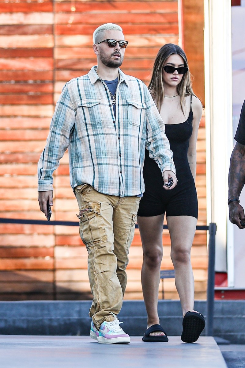 Scott Disick Amelia Hamlin Photos Of The Couple Hollywood Life