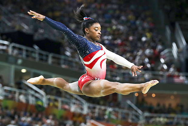 Simone Biles 1st Trailer For Documentary: Watch Her Train For Olympics – Hollywood  Life