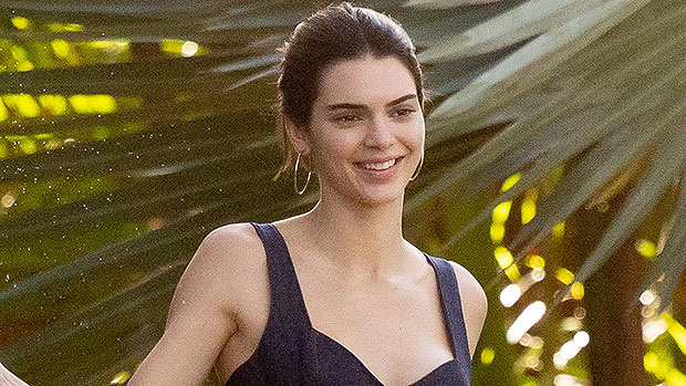 Kendall Jenner Smiles In Red Crop Top After Pre-V Day Workout: Photo –  Hollywood Life