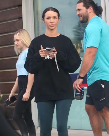 Scheana Shay goes to the gym amid allegations she punched Raquel Leviss. The Vanderpump Rules star spent about 45 minutes in F45 with her husband in Marina Del Rey. She called Raquel Leviss a liar, indicating she did not punch her after her affair with Tom Sandoval was exposed.Pictured: Scheana ShayRef: SPL5528934 090323 NON-EXCLUSIVEPicture by: SplashNews.comSplash News and PicturesUSA: +1 310-525-5808London: +44 (0)20 8126 1009Berlin: +49 175 3764 166photodesk@splashnews.comWorld Rights