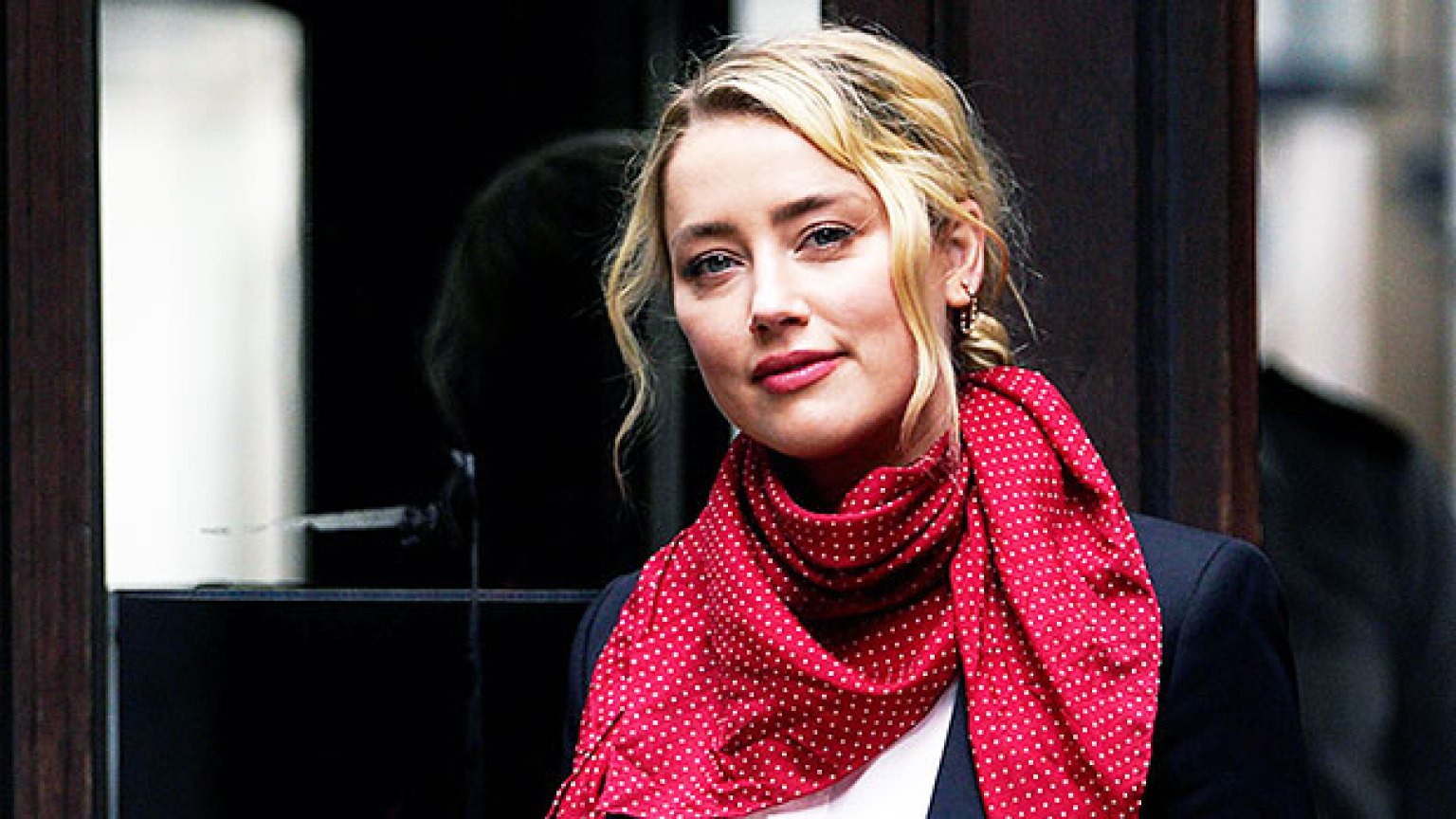 Amber Heard’s Dating History Johnny Depp, Elon Musk & More Hollywood