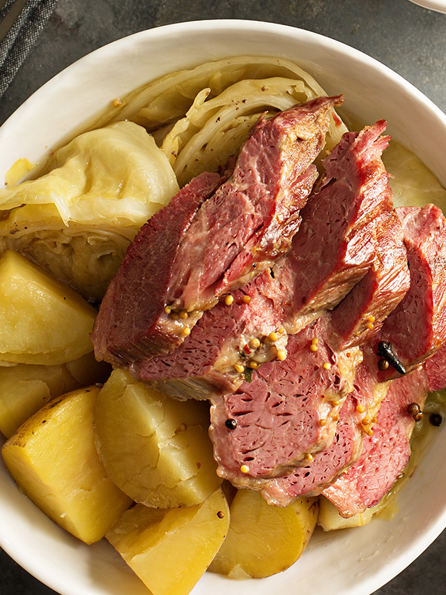 Corned beef & Cabbage Recipe: Easy How-To for St. Patrick’s Day