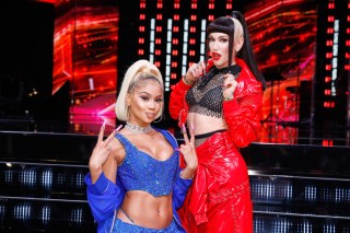 THE VOICE -- "Live Finale" Episode 2014B -- Pictured: (l-r) Saweetie, Gwen Stefani -- (Photo by: Trae Patton/NBC)