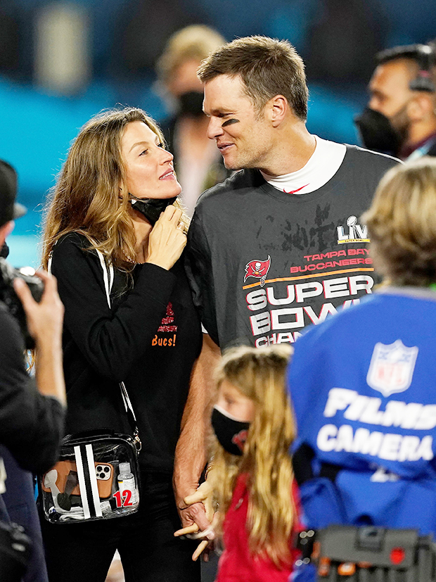 Gisele Bundchen Writes Sweet Letter to Tom Brady After His 7th Super Bowl  Win: Photo 4523673, 2021 Super Bowl, Gisele Bundchen, Super Bowl, Tom  Brady Photos