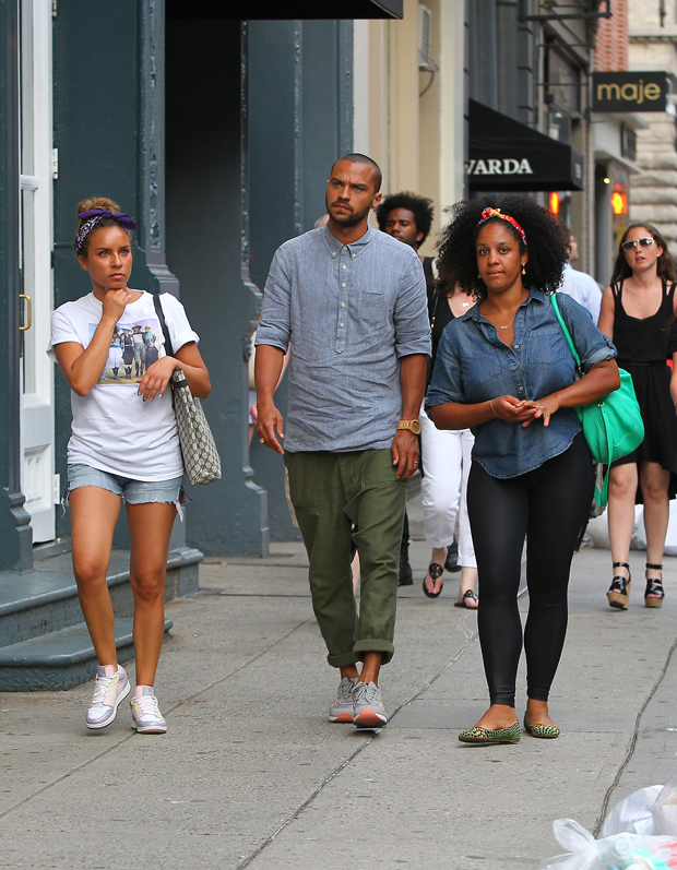 Foto del matrimonio di Jesse Williams e Aryn Drake Lee