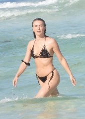Julianne Hough looks stunning as she hits the beach in Tulum, Mexico in a bikini. 26 Apr 2021 Pictured: Julianne Hough. Photo credit: MEGA TheMegaAgency.com +1 888 505 6342 (Mega Agency TagID: MEGA749765_029.jpg) [Photo via Mega Agency]
