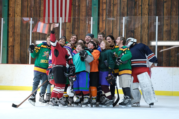 Mighty Ducks' cast reunites at Islanders game