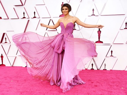 Halle Berry arrives at the Oscars
93rd Annual Academy Awards, Arrivals, Los Angeles, USA - 25 Apr 2021
