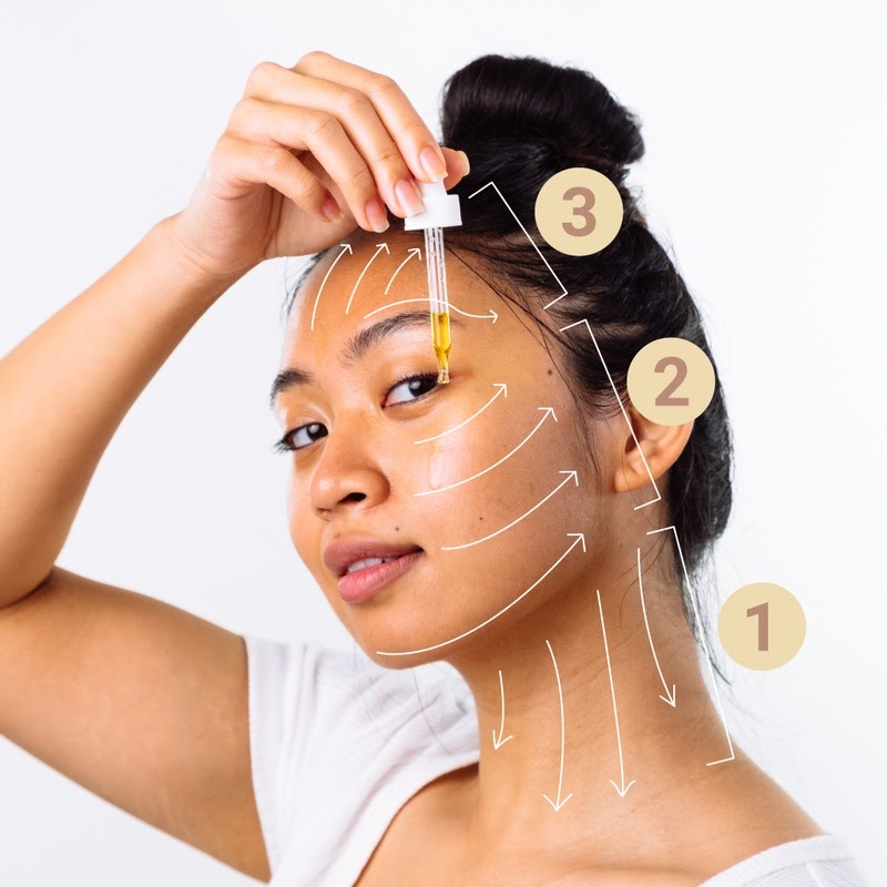 how-to-use-a-gua-sha-facial-roller-on-sensitive-skin