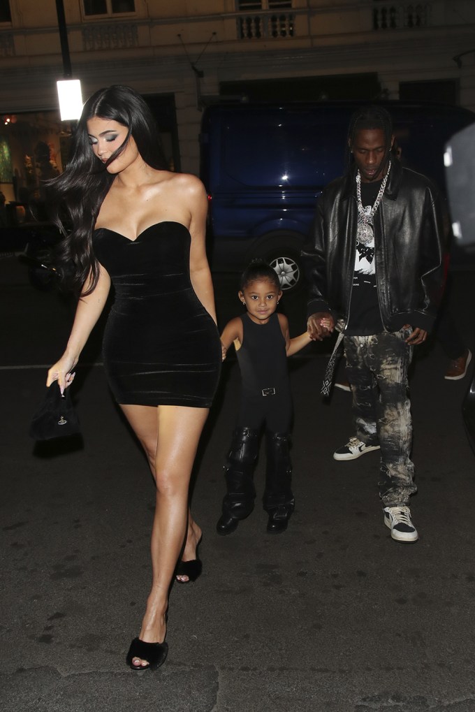 Kylie Jenner In Strapless Black Dress