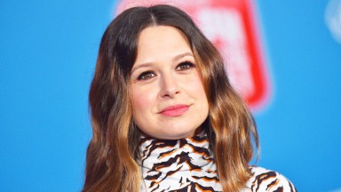 Katie Lowes