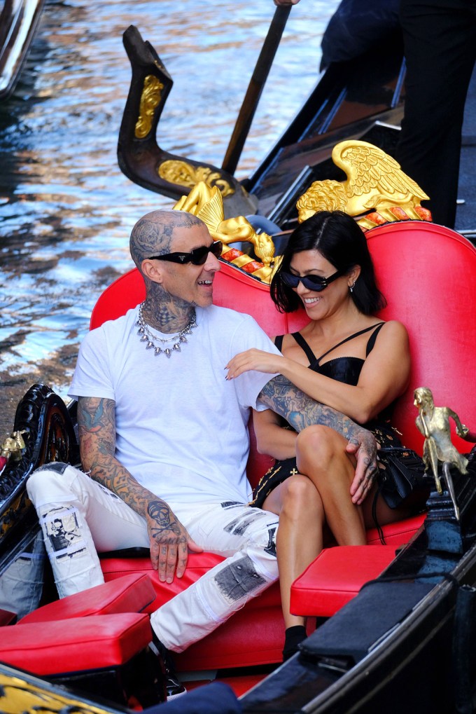 Kourtney Kardashian & Travis Barker Enjoy A Romantic Boat Ride in Venice