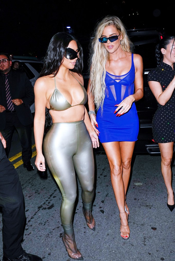 Khloe Kardashian & Kim Kardashian In Miami