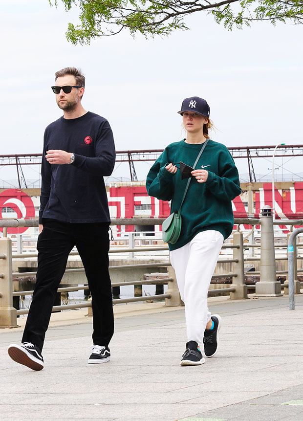 Jennifer Lawrence In Green Sweatsuit And With Cooke Mega Embed 