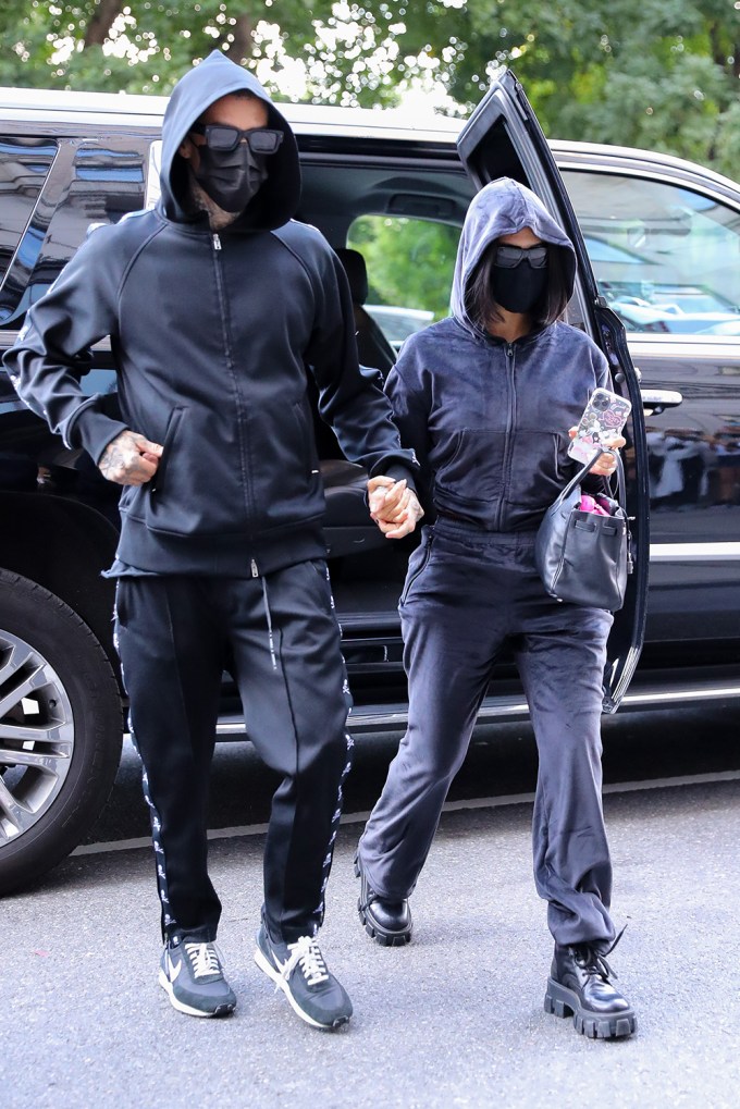 Kourtney Kardashian & Travis Barker Arrive In NYC