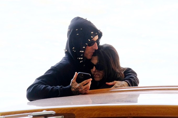Kourtney Kardashian & Travis Barker Hug In Venice