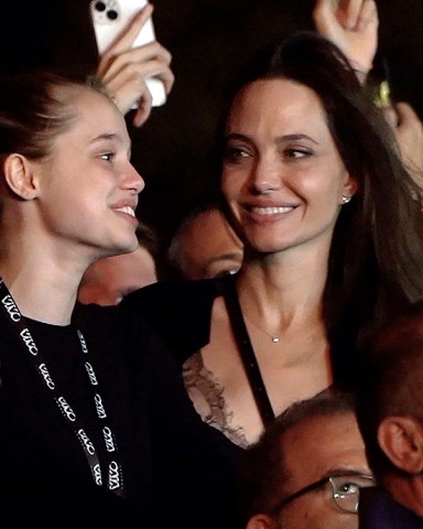 Rome, ITALY  - Angelina Jolie and her daughter Shiloh Jolie-Pitt attend the Maneskin's concert for the world premiere of the "Loud Kids Tour" at the "Circo Massimo" in Rome, Italy.Pictured: Angelina Jolie, Shiloh Jolie-PittBACKGRID USA 10 JULY 2022 BYLINE MUST READ: Cobra Team / BACKGRIDUSA: +1 310 798 9111 / usasales@backgrid.comUK: +44 208 344 2007 / uksales@backgrid.com*UK Clients - Pictures Containing ChildrenPlease Pixelate Face Prior To Publication*