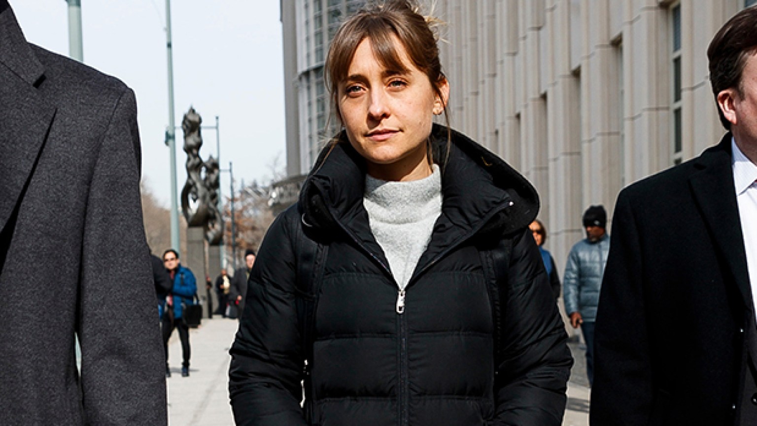 Who Is Allison Mack? Facts About NXIVM Sex Cult Member Hollywood Life