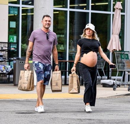 EXCLUSIVE: A Very Pregnant Sharna Burgess Was All Smiles As She Showed Off Her Baby Bump In A Stylish Maternity Top While Out Grocery Shopping With Boyfriend Brian Austin Green At Erewhon in Calabasas, CA. 28 Apr 2022 Pictured: A Very Pregnant Sharna Burgess Was All Smiles As She Showed Off Her Baby Bump In A Stylish Maternity Top While Out Grocery Shopping With Boyfriend Brian Austin Green At Erewhon in Calabasas, CA. Photo credit: @CelebCandidly / MEGA TheMegaAgency.com +1 888 505 6342 (Mega Agency TagID: MEGA852160_007.jpg) [Photo via Mega Agency]
