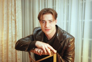 Brendan Fraser Actor Brendan Fraser poses at a hotel in Beverly Hill, California, Fraser, who appeared opposite Ian McKellen in the independent film. ?Gods and Monsters,? can now be seen in the new movie. ?Blast from the Past,? which co-stars Alicia Silverstone
Brendan Fraser, Beverly Hills, USA