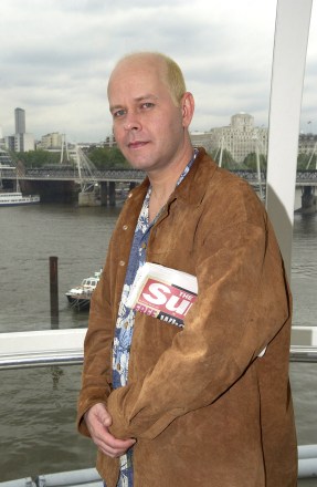James Michael Tyler on the London EyeJAMES MICHAEL TYLER WHO PLAYED GUNTHER IN 'FRIENDS' TV ANNOUNCING THE DVD RELEASE OF THE FINAL SERIES, LONDON, BRITAIN - 26 MAY 2004