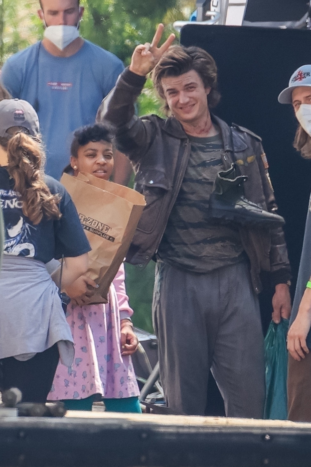 Joe Keery on Stranger Things set