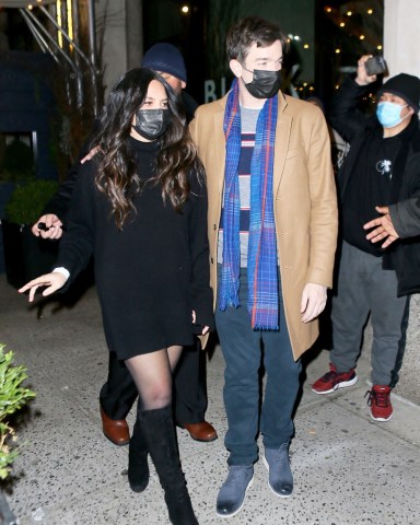New York, NY  - Comedian John Mulaney and his girlfriend Olivia Munn party with other celebrities at the SNL after-party at the black barn in New York.  Pictured: John Mulaney,Olivia Munn  BACKGRID USA 27 FEBRUARY 2022   BYLINE MUST READ: T.JACKSON / BACKGRID  USA: +1 310 798 9111 / usasales@backgrid.com  UK: +44 208 344 2007 / uksales@backgrid.com  *UK Clients - Pictures Containing Children Please Pixelate Face Prior To Publication*