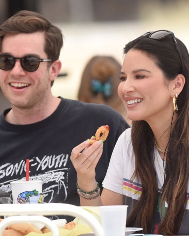 Exclusive All Round Mandatory Credit: Photo by Michael Simon/Shutterstock (12190275ae) Exclusive - First photos of John Mulaney and Olivia Munn after confirmation of their relationship. The two were all smiles and laughing out at lunch at Rick's Drive In & Out. Exclusive - John Mulaney and Olivia Munn on a date, Los Angeles, California, USA - 26 Jun 2021