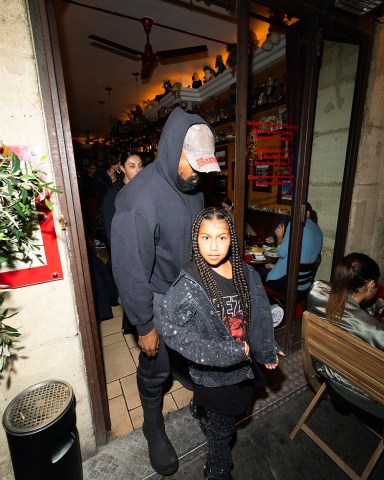 Paris, FRANCE  - Kanye West (Ye) went to dinner with his children, North, Saint, and Chicago at Ferdi restaurant during Paris Fashion Week (PFW). The children then returned with the nanny to the hotel Ritz without their father and one of the children takes the opportunity to show his middle fingers through the hotel window.Pictured: Kanye West, dinner, children, North West, Saint West, Chicago WestBACKGRID USA 1 OCTOBER 2022 BYLINE MUST READ: Best Image / BACKGRIDUSA: +1 310 798 9111 / usasales@backgrid.comUK: +44 208 344 2007 / uksales@backgrid.com*UK Clients - Pictures Containing ChildrenPlease Pixelate Face Prior To Publication*