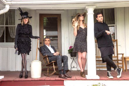 SCHITT'S CREEK, from left: Catherine O'Hara, Eugene Levy, Annie Murphy, Daniel Levy, 'Finding David', (Season 2, ep. 201, originally aired Jan. 12, 2016). photo: ©CBC / courtesy Everett Collection