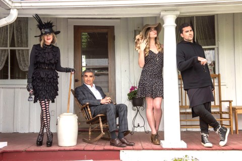 Cast Of ‘Schitt’s Creek’: See Transformation Photos – Hollywood Life