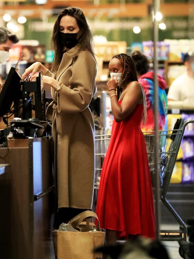 Zahara Grocery Shopping with Mom