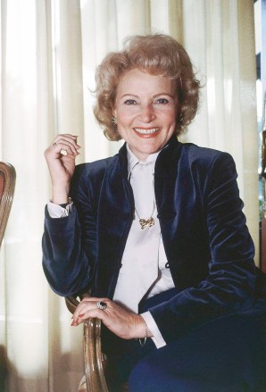 Betty White Actress Betty White at an interview, at Beverly Hills hotel in CalifActress Betty White, Beverly Hills, USA