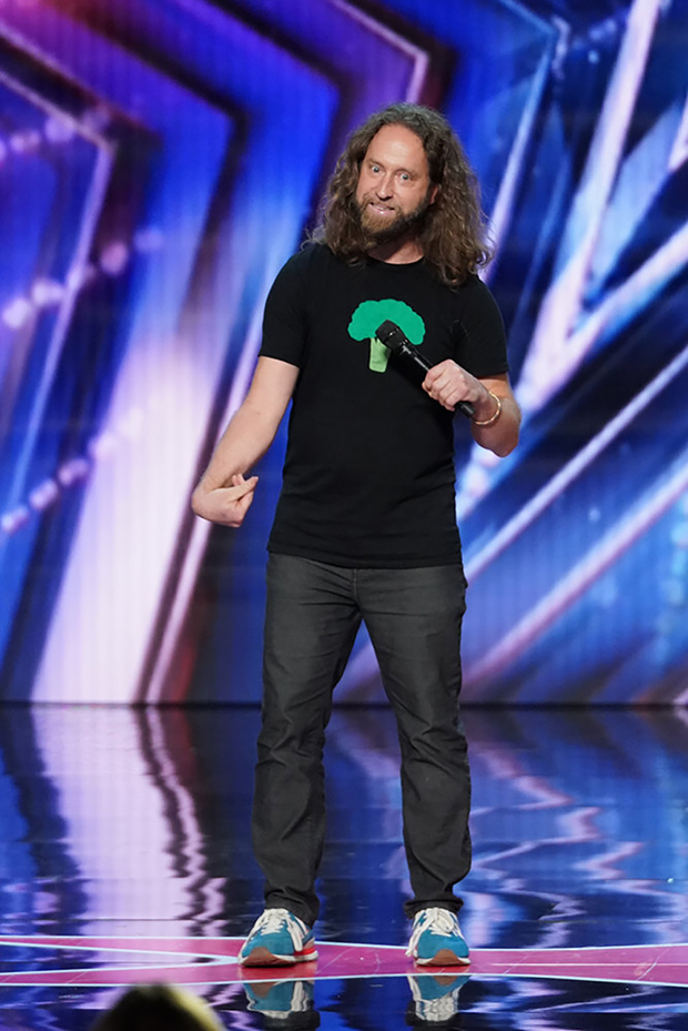 ‘AGT’ Preview A Comedian With Cerebral Palsy Is A Hit With The Judges