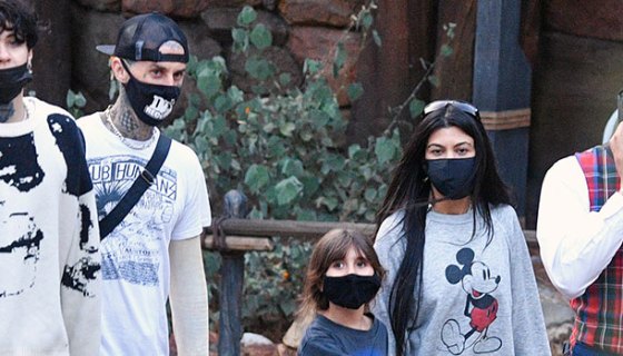 kourtney kardashian travis barker