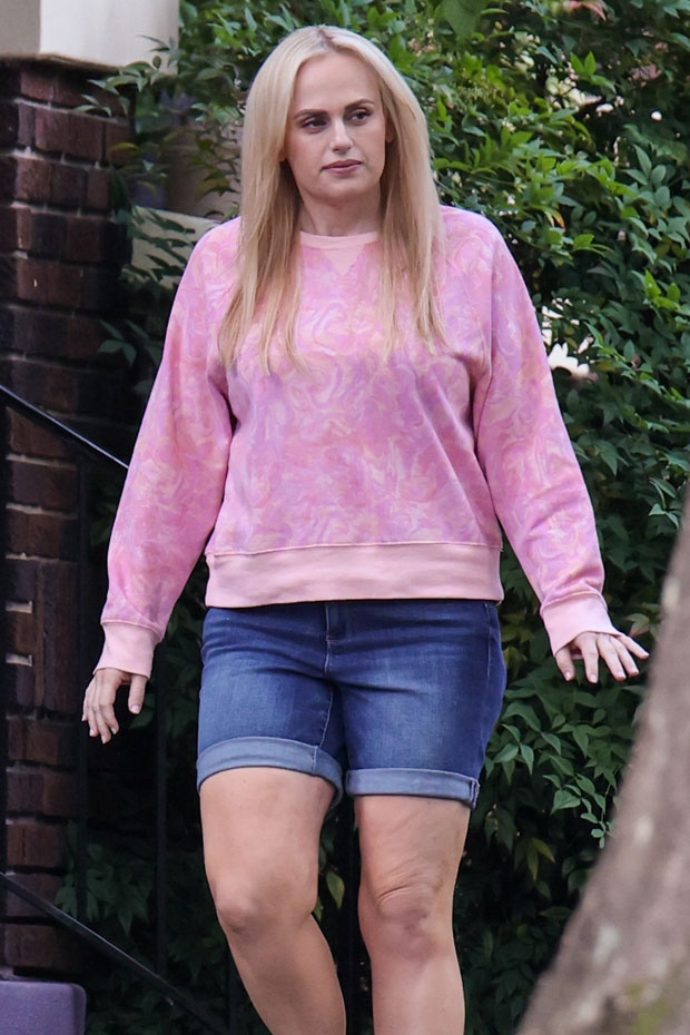 Rebel Wilson Rocks Shorts On The Set Of New Film Senior Year Hollywood Life