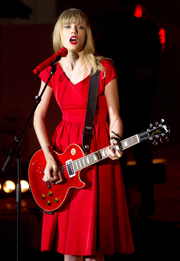 Red (Taylor's Version) Limited Edition Red Vinyl: CDs  