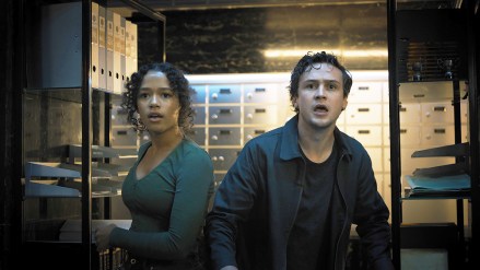 ESCAPE ROOM: TOURNAMENT OF CHAMPIONS, (aka ESCAPE ROOM 2), from left: Taylor Russell, Logan Miller, 2021. / © Sony Pictures Releasing /Courtesy Everett Collection