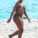 Miami, FL - *EXCLUSIVE* - Singer Mary J. Blige relaxes on the beach in Miami soaking up some sun rays in style after attending Art Basel 2021. The R&B queen was rocking her curves in a teeny weeny Dior bikini and matching bucket hat. Mary returns to the music scene with 2 new singles off her first album in over 4 years. Pictured: Mary J. Blige BACKGRID USA 5 DECEMBER 2021 USA: +1 310 798 9111 / usasales@backgrid.com UK: +44 208 344 2007 / uksales@backgrid.com *UK Clients - Pictures Containing Children Please Pixelate Face Prior To Publication*