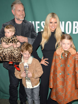 Jessica Simpson Shares Photos of Daughter Birdie's Face for the