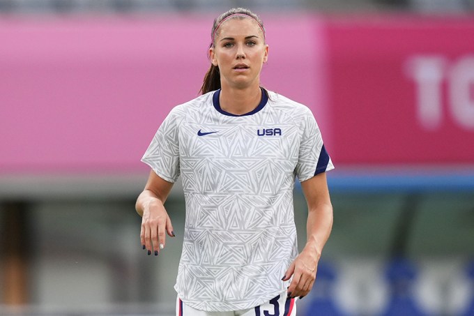 Alex Morgan plays against Sweden at the Tokyo Olympics