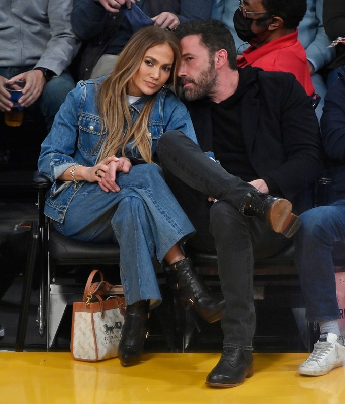 Ben Affleck & J.Lo Watch The Lakers Play The Celtics