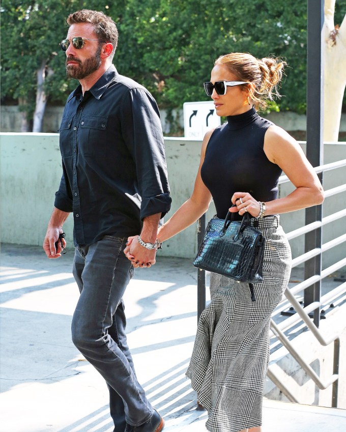 Ben Affleck & Jennifer Lopez Shop In Los Angeles