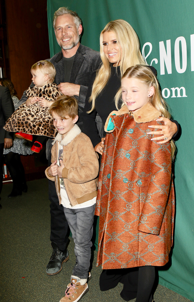 Jessica Simpson, Eric Johnson & their kids