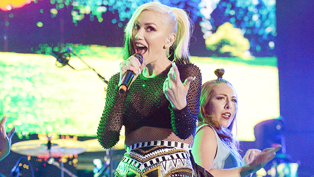 Gwen Stefani Rocks Short Shorts & Crop Top On Tour With Blake Shelton ...