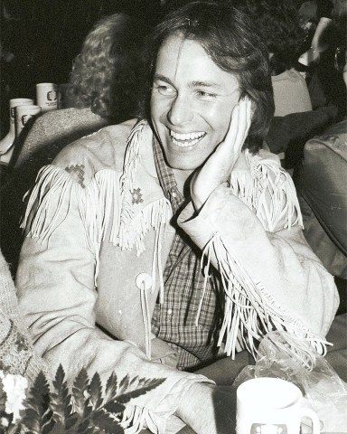 ©2003 RAMEY PHOTO AGENCY310-828-3445                       THE LATE JOHN RITTER FROM THE RAMEY ARCHIVES.Actor and comedian John Ritter, who gained stardom in the sitcom "Three's Company," died Thursday night after collapsing on the set of his current TV series"8 Simple Rules for Dating My Deenage Daughter." He was 54. 9/12/03 (Mega Agency TagID: MEGAR130182_2.jpg) [Photo via Mega Agency]