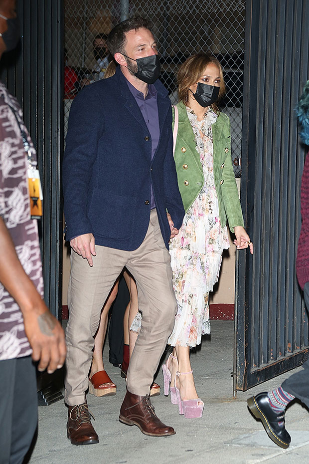 View Jennifer Lopez And Ben Affleck Recent Photos Pictures